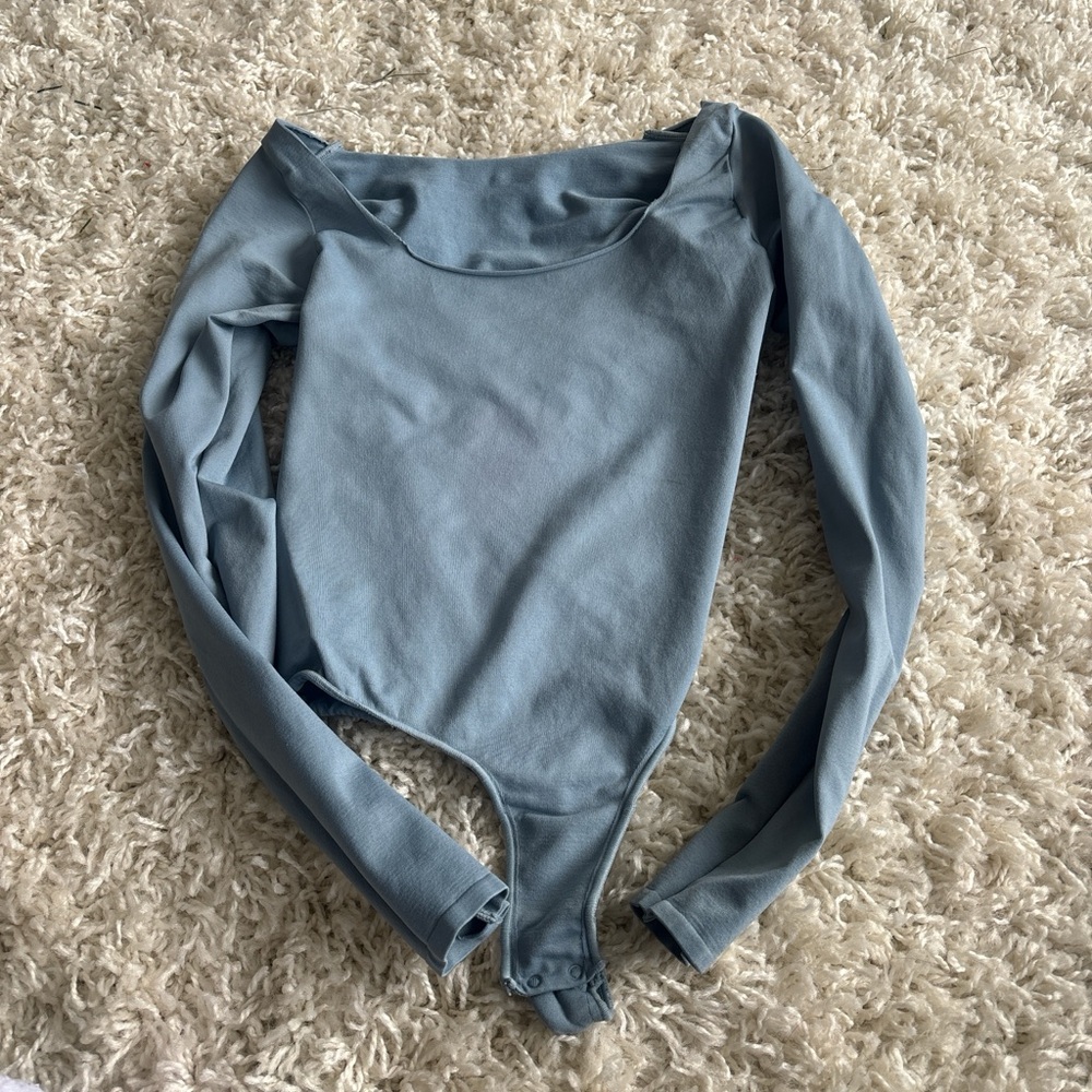 SKIMS Long Sleeve Scoop Neck Bodysuit in Dusty Blue